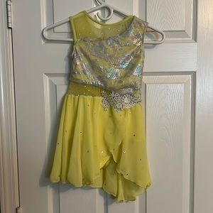 Super cute yellow lyrical costume